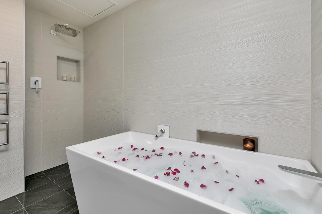 Penthouse Premier Apartment Auckland Bagian luar foto